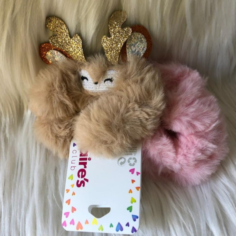 Claire’s Reindeer & Pink Plush Scrunchie Set
